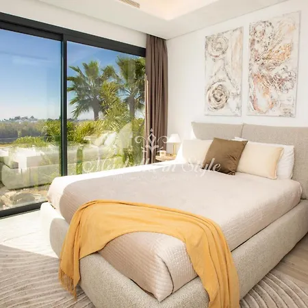 Villa Michaela Moderna De Super Lujo Con Piscina Y Vistas Estepona