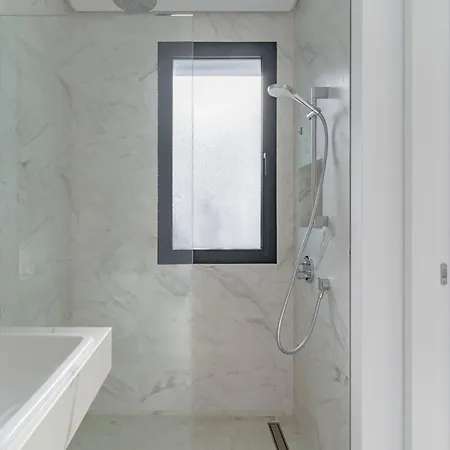 Michaela Moderna De Super Lujo Con Piscina Y Vistas *