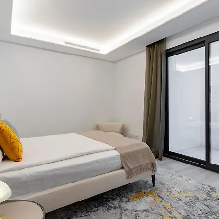 Michaela Moderna De Super Lujo Con Piscina Y Vistas *