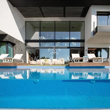 Villa Michaela Moderna De Super Lujo Con Piscina Y Vistas *
