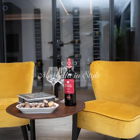 Michaela Moderna De Super Lujo Con Piscina Y Vistas Villa