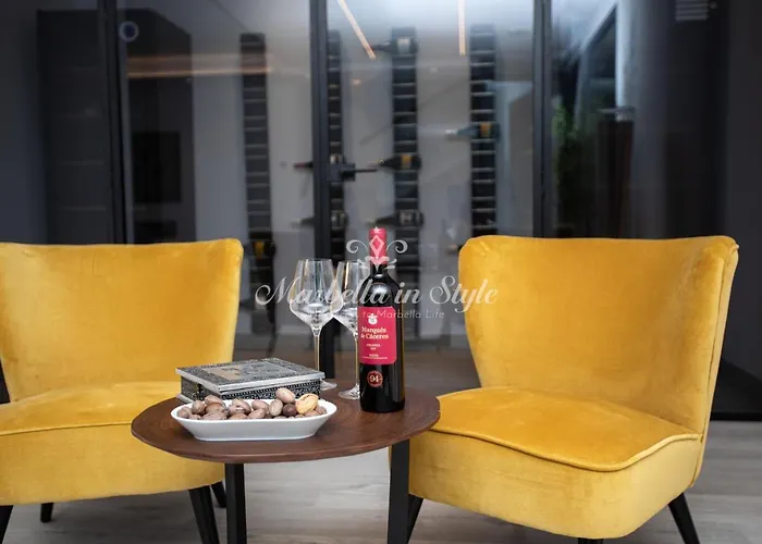 Michaela Moderna De Super Lujo Con Piscina Y Vistas Villa