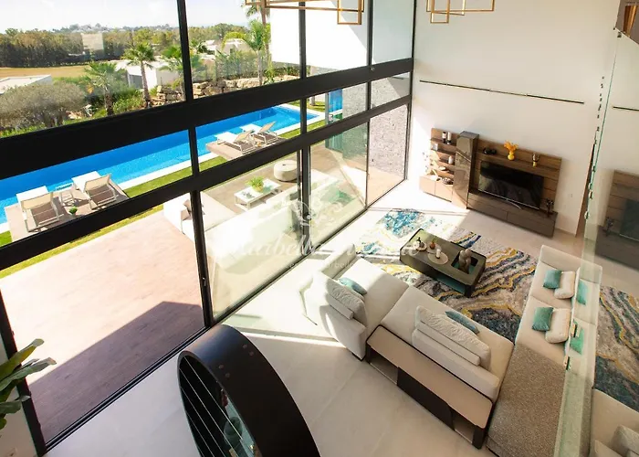 Villa Michaela Moderna De Super Lujo Con Piscina Y Vistas Estepona