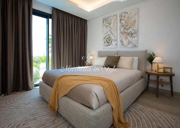 Villa Michaela Moderna De Super Lujo Con Piscina Y Vistas Estepona