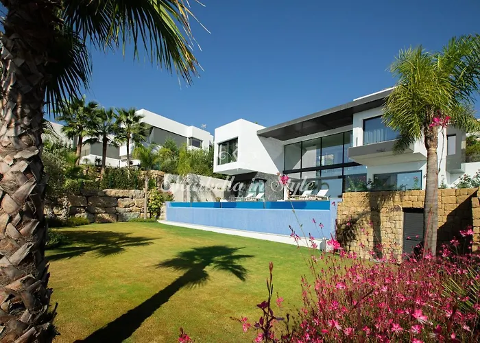 Michaela Moderna De Super Lujo Con Piscina Y Vistas Villa *