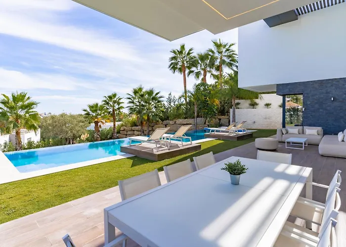 Michaela Moderna De Super Lujo Con Piscina Y Vistas *