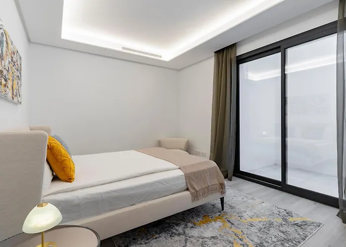 Michaela Moderna De Super Lujo Con Piscina Y Vistas *